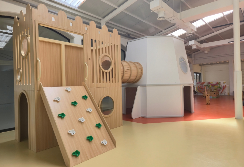 BC Academy | Mars Room Design & Installation for Interactive Learning