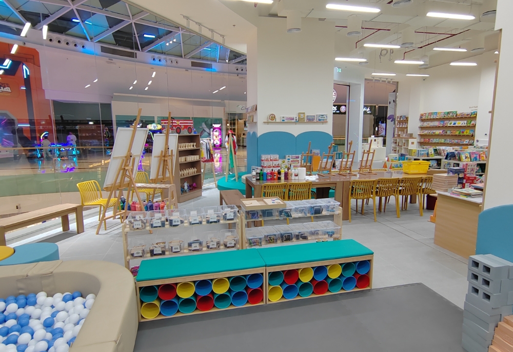 Hekayat Bookstore – Furniture & Indoor Play Area