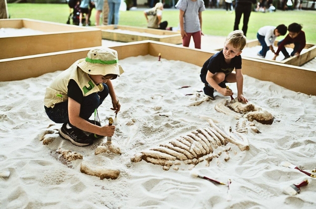 Kinetic Sand Zone