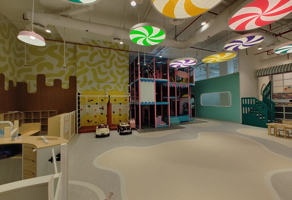 La La Land Kids Center – Indoor Play Area