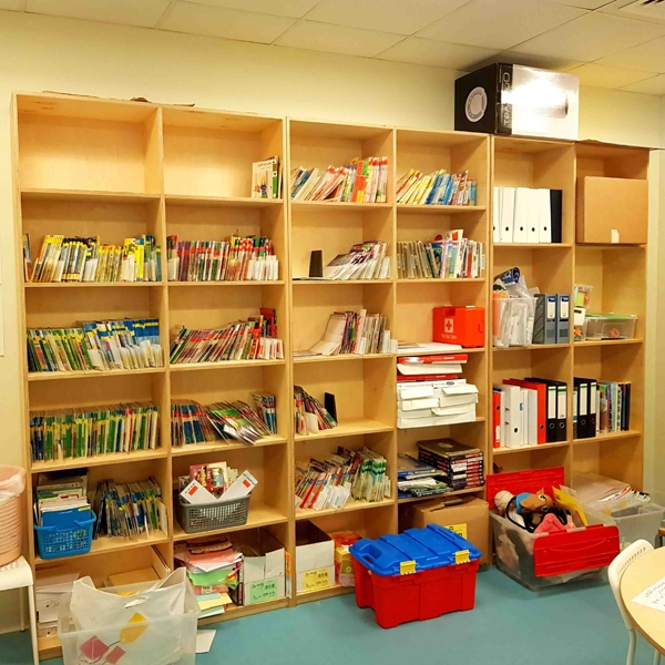 32 Cell Shelving Unit