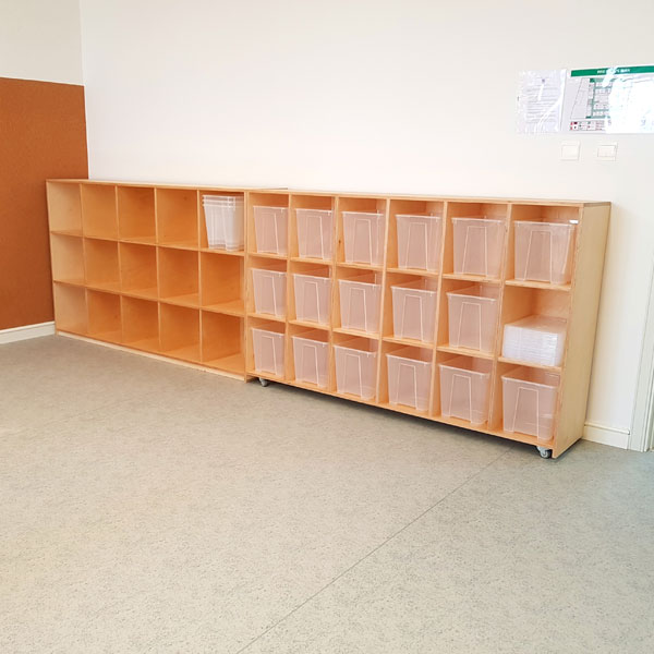 18 Tray Unit