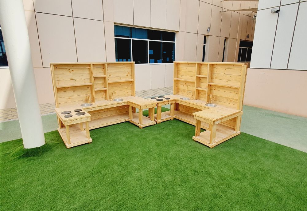 Emirates National School – Play Equipment