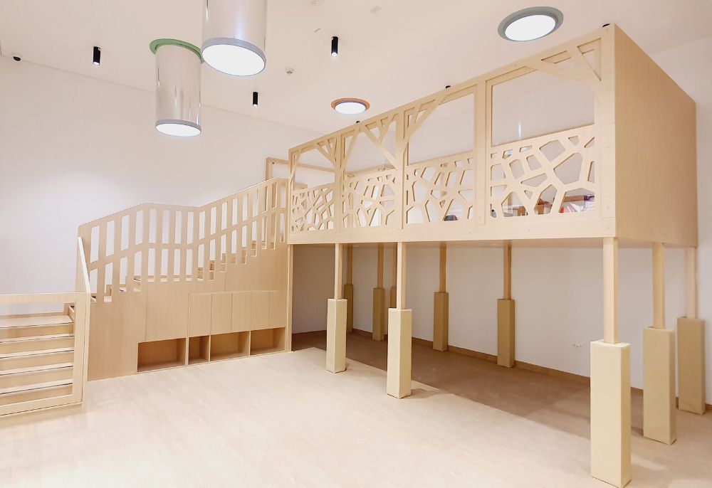 JINS Villanova – Mezzanine Play Structure
