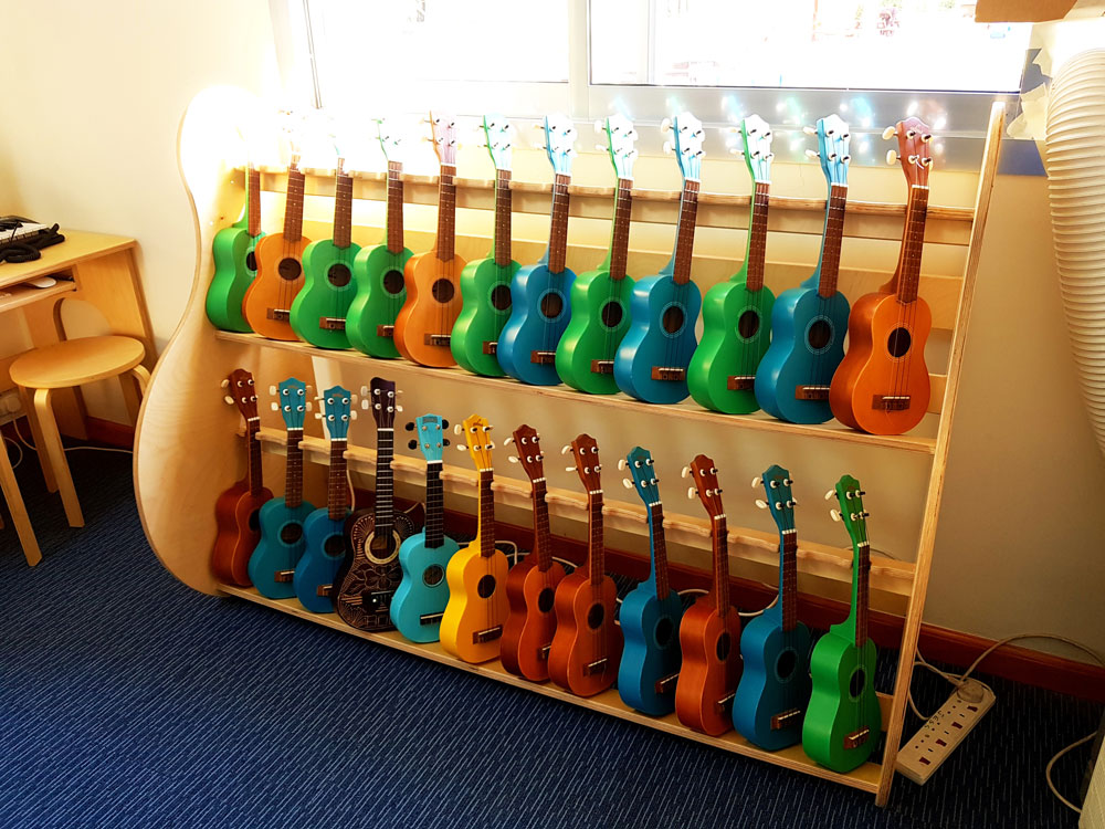 JESS – Music Room
