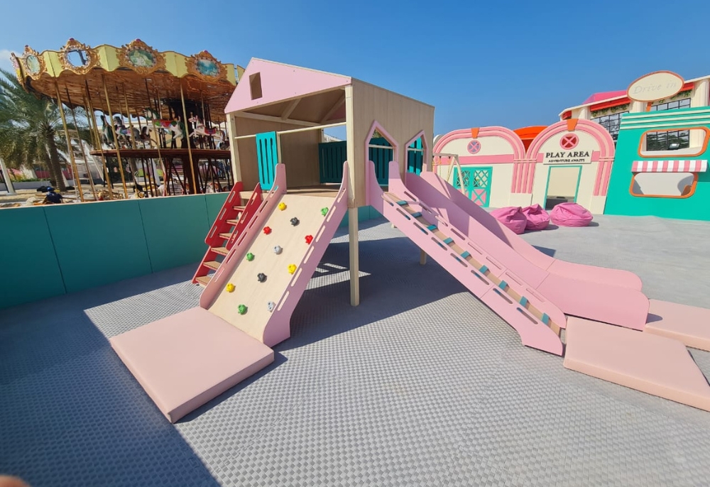 Link Viva – Outdoor Play Area