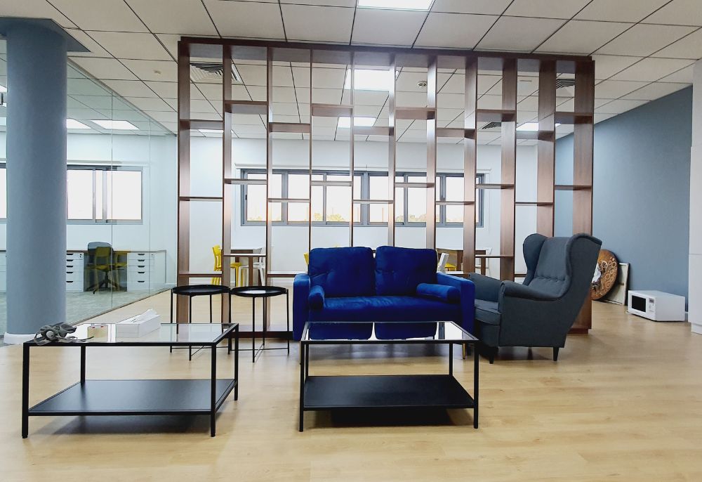 Sharjah English School – Staff Room