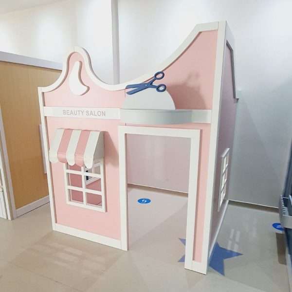 PLAYHOUSE BEAUTY SALON
