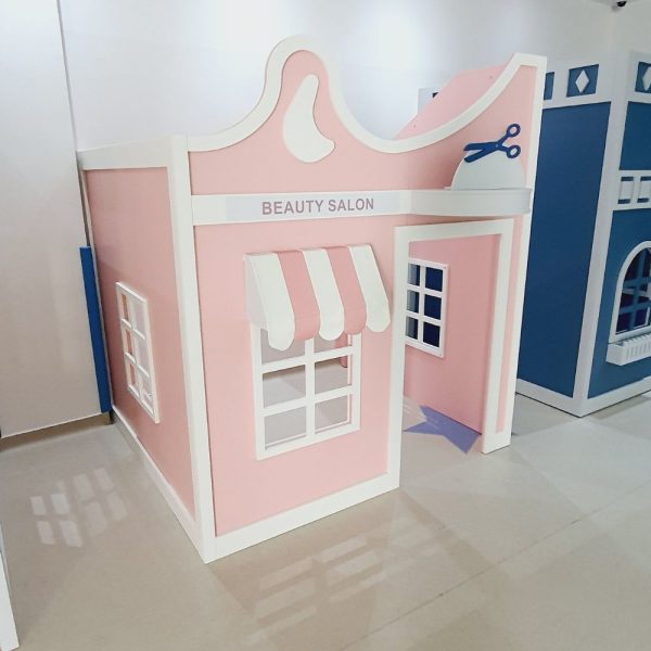 PLAYHOUSE BEAUTY SALON