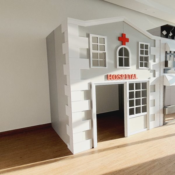 PLAH131 - Playhouse Hospital Type - 2