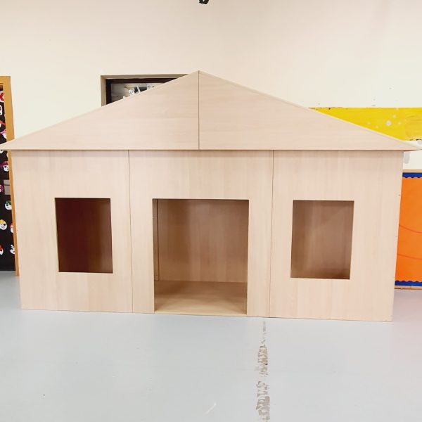 PLAH135 - Playhouse with Windows Type 2