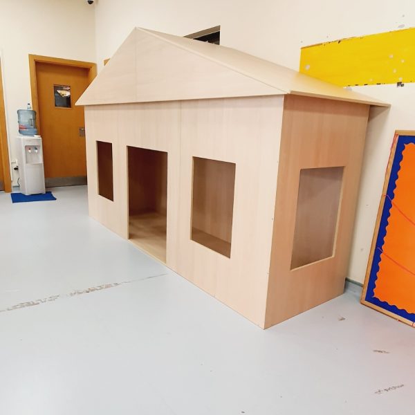 PLAH135 - Playhouse with Windows Type 2