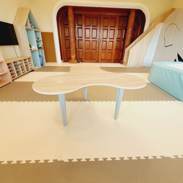 Fidget Spinner Table