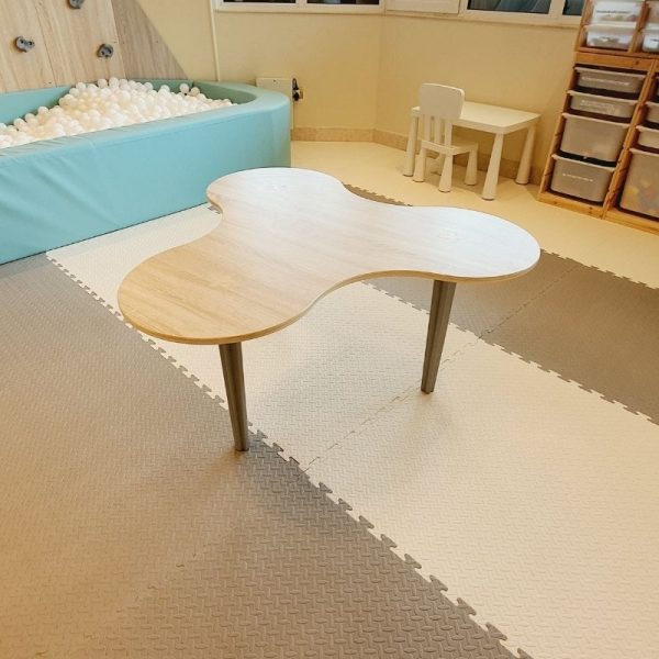 Fidget Spinner Table