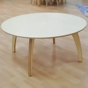 Medium Round Table - Curved Legs