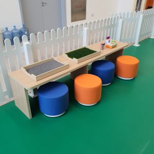 Free-Standing-Table