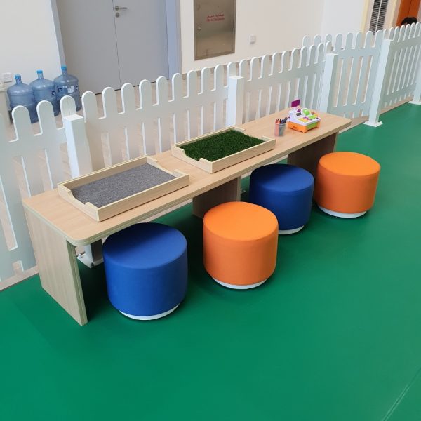 Free-Standing-Table