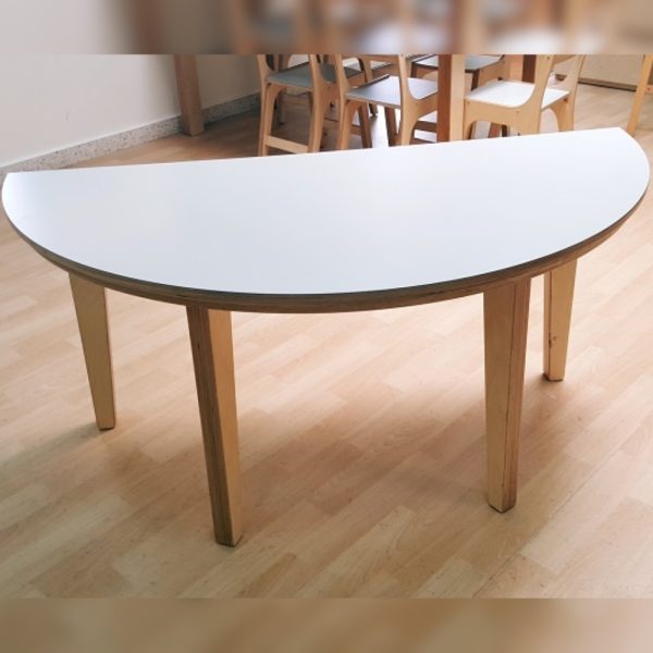 TABROU8 - Large Semi Circle Table