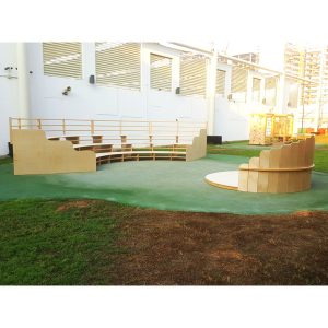 moon-kids-amphitheatre