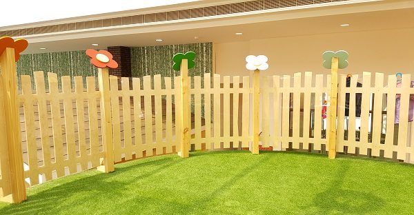 moon kids floral designs picket fence 2