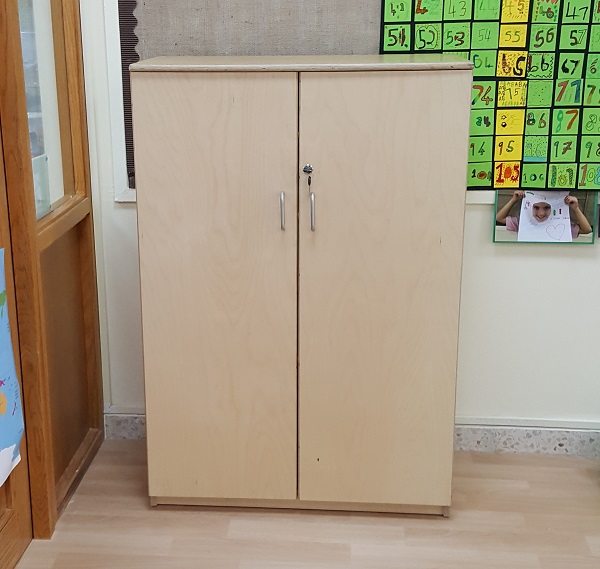 moon kids furniture lockable cabinet