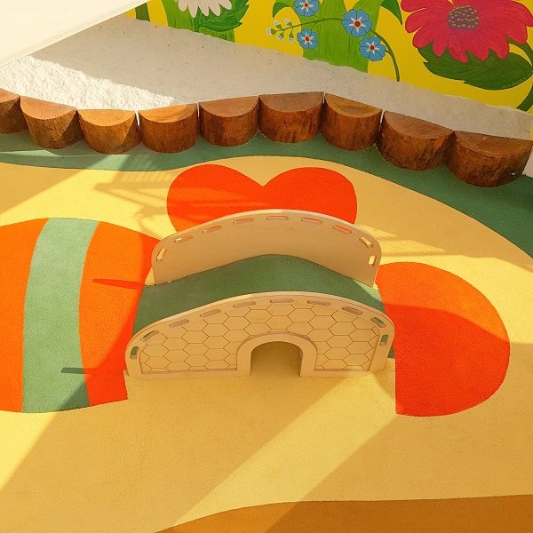 moon kids play time bee fun hill