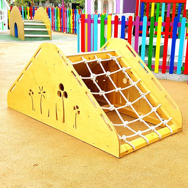 moon kids playtime roap ramp climbing wall