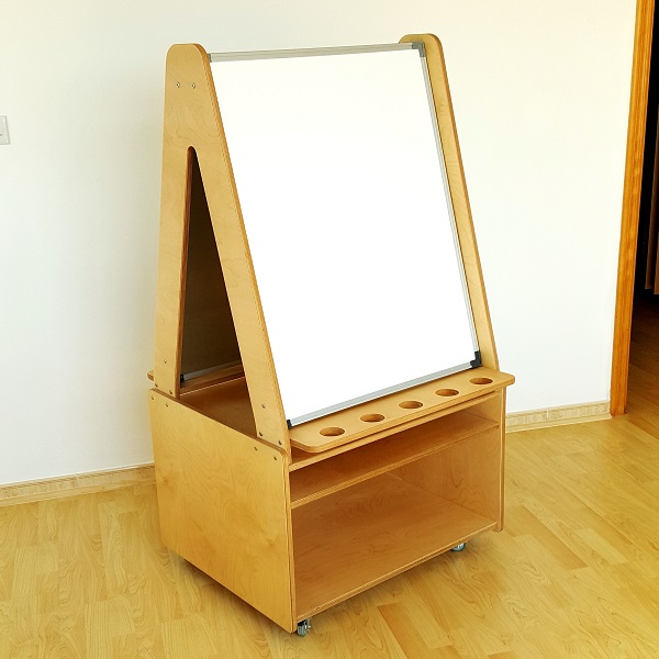 Moon Kids Art Easel