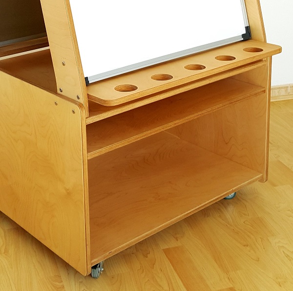 Moon Kids Art Easel