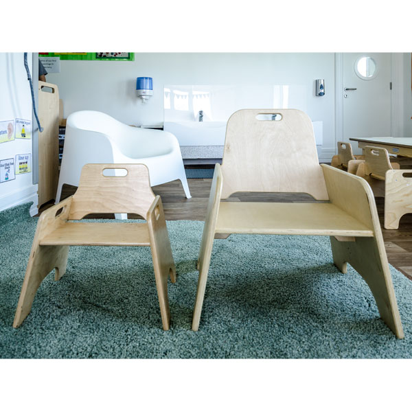 moon-kids-stylish-chair-2