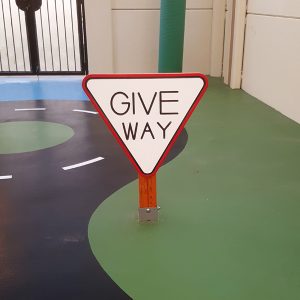 Traffic Sign-Give way